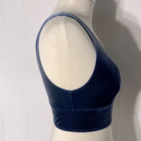 5/$25 Blue Velvet Deep V Crop Top Bralette M - Picture 4 of 12